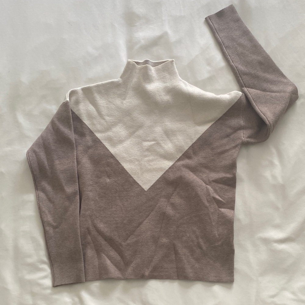 Cynthia Rowley Cream and Brown Turtleneck Sweater